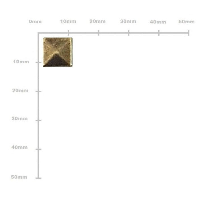 Adorno Piramide Envejecida 10mm P20 Und. C8345