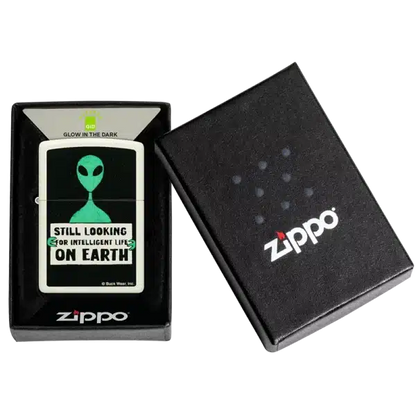 Encendedor Zippo Buck Wear Alien Design Blanco ZP46092