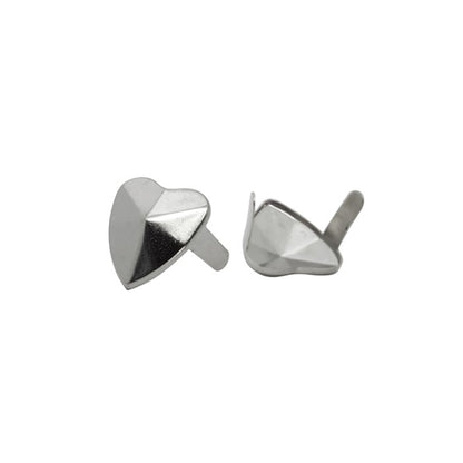 Adorno Corazon Piramide Niquel 14mm P20 Und. C8017