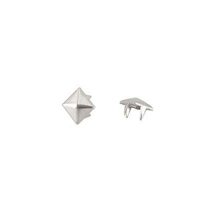 Adorno Piramide Niquel 7mm P20 Und. C8342