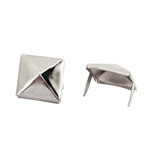 Adorno Piramide Niquel 15mm P20 Und. C8204